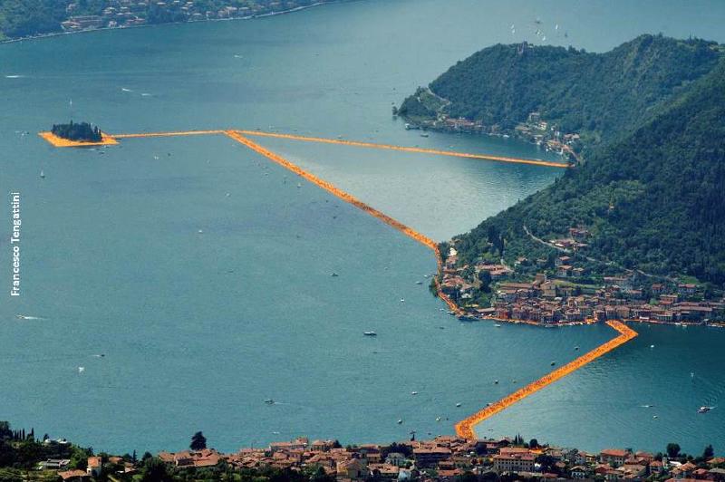 Floating Piers