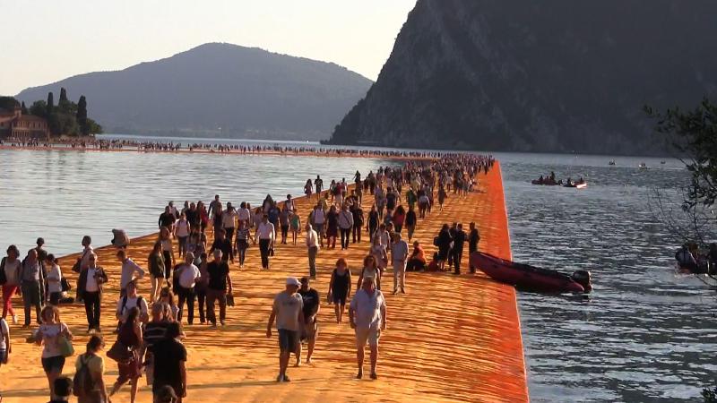 Floating Piers