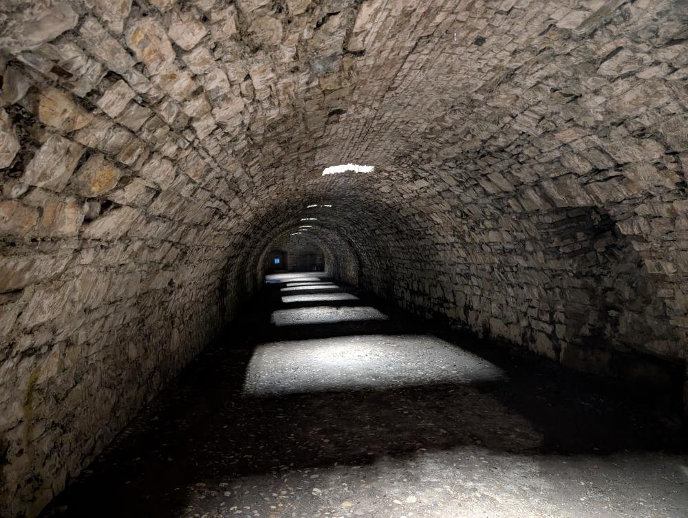 Tunnel